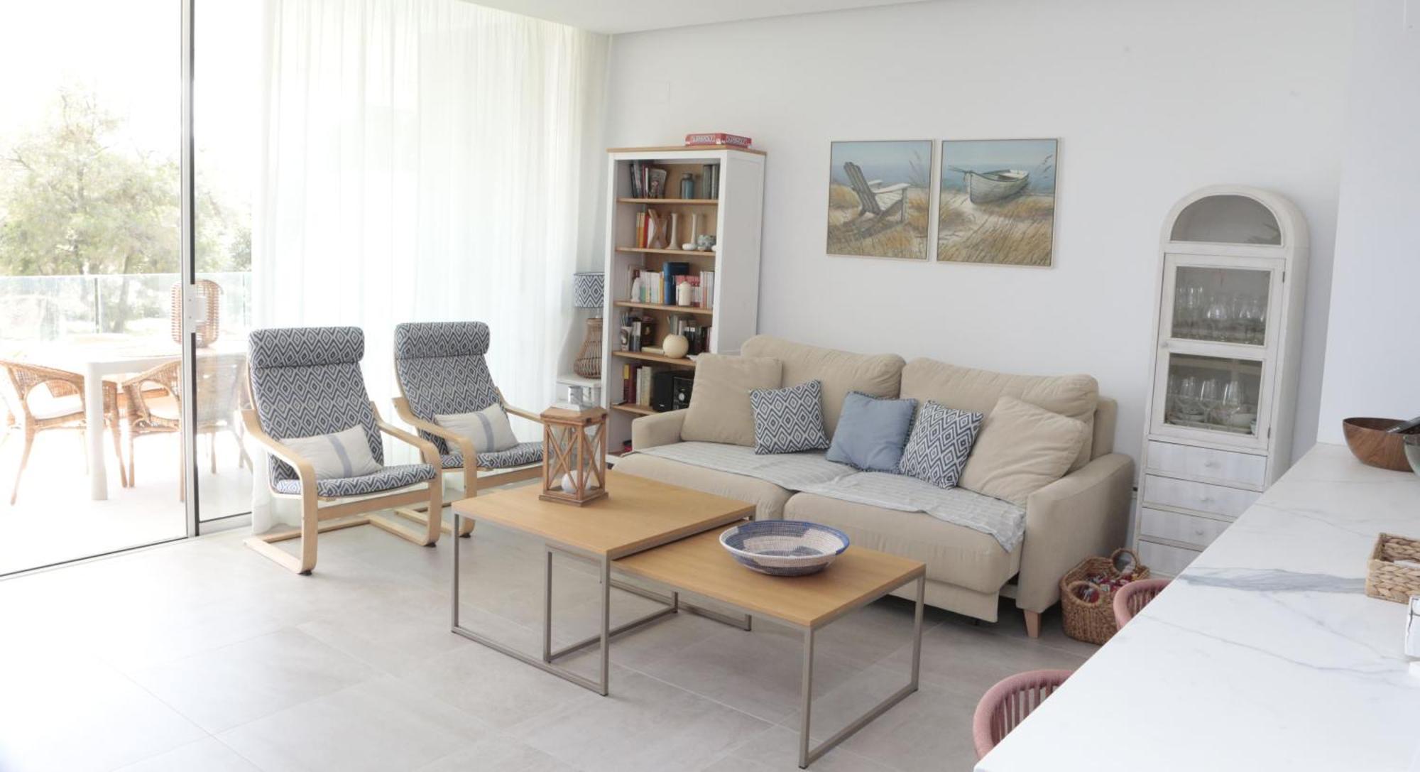 Apartment Eleven Views Lightbooking